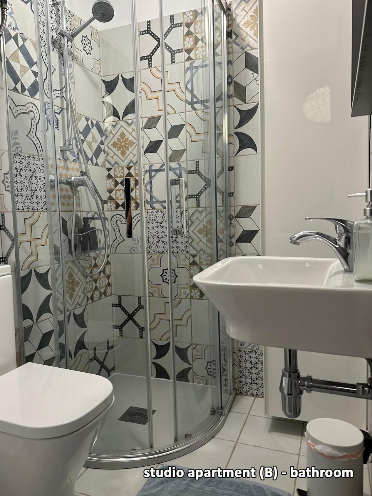 Villavieja17 Studio-Apartments อาลิกันเต ภายนอก รูปภาพ
