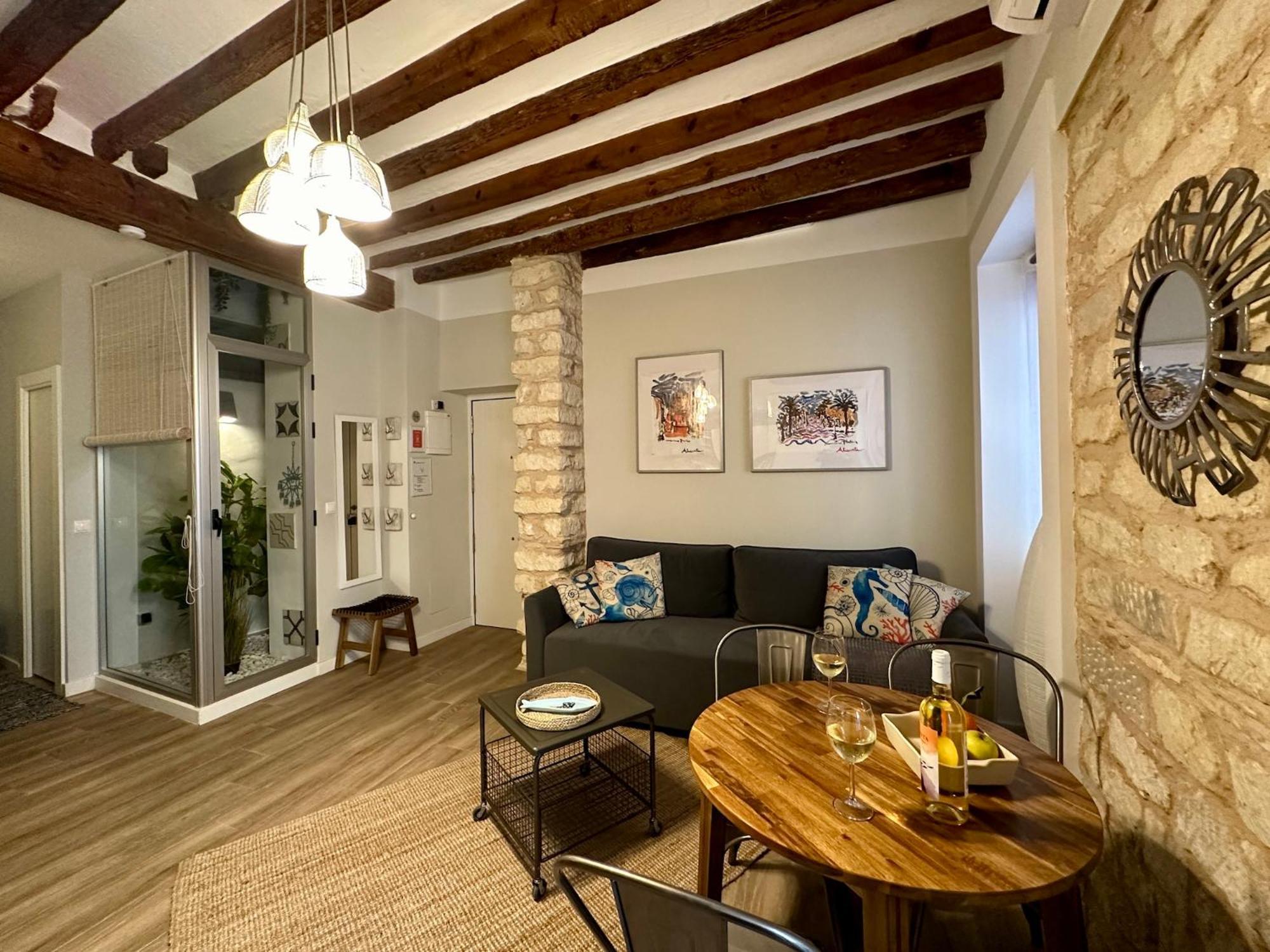 Villavieja17 Studio-Apartments อาลิกันเต ภายนอก รูปภาพ